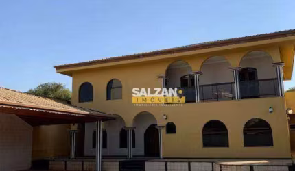 Casa com 6 dormitórios à venda, 550 m² por R$ 970.000,00 - Vila Jaboticabeira - Taubaté/SP