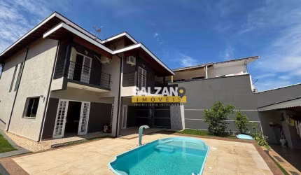 Sobrado com 4 dormitórios à venda, 280 m² por R$ 850.000,00 - Monte Belo - Taubaté/SP