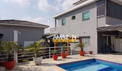 Sobrado com 4 dormitórios à venda, 459 m² por R$ 1.400.000,00 - Jardim Oasis - Taubaté/SP