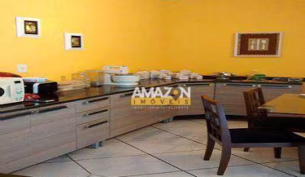 Sobrado com 3 dormitórios à venda, 196 m² por R$ 530.000,00 - Jardim Santa Clara - Taubaté/SP