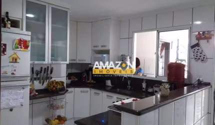 Apartamento com 2 dormitórios à venda, 84 m² por R$ 380.000,00 - Jardim Independência - Taubaté/SP