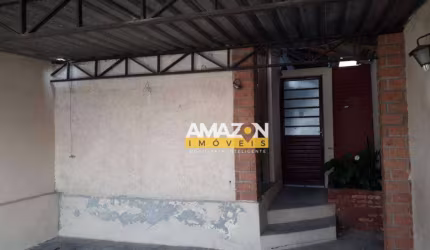 Casa com 2 dormitórios à venda, 100 m² por R$ 235.000,00 - Vila São Geraldo - Taubaté/SP
