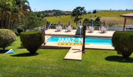 Chácara com 3 dormitórios à venda, 6800 m² por R$ 2.100.000,00 - Barreiro - Taubaté/SP