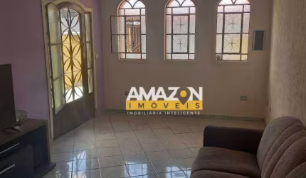 Sobrado com 4 dormitórios à venda, 250 m² por R$ 530.000,00 - Jardim Bela Vista - Taubaté/SP