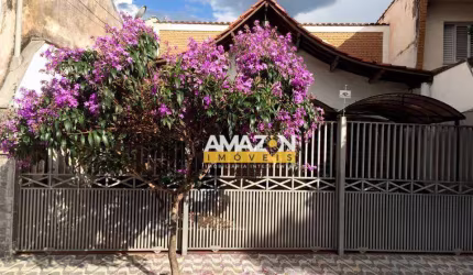 Casa com 6 dormitórios, 400 m² - venda por R$ 1.200.000,00 ou aluguel por R$ 8.000,00/mês - Centro - Taubaté/SP