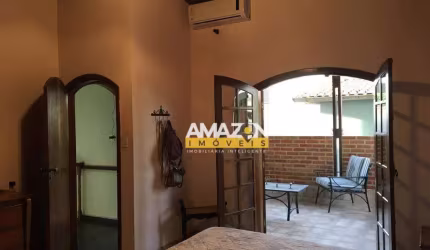 Casa com 3 dormitórios à venda, 175 m² por R$ 620.000,00 - Centro - Taubaté/SP