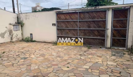 Casa com 3 dormitórios para alugar, 150 m² por R$ 3.675,00/mês - Jardim Maria Augusta - Taubaté/SP