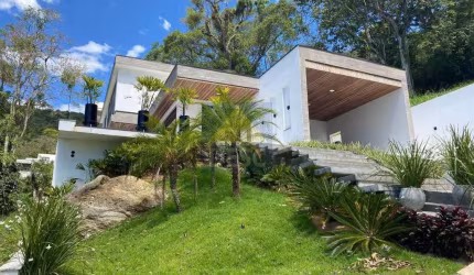 Casa no Condomínio Bella Vista à venda em Balneário Camboriú