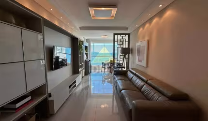 Apartamento Quadra Mar à venda no Edifício Villa Serena em Balneário Camboriú