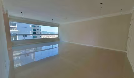 Apartamento à venda no Edifício Roverè Della Luna em Balneário Camboriú