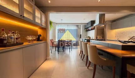 Apartamento Decorado Quadra Mar à Venda no Edifício Costa Esmeralda