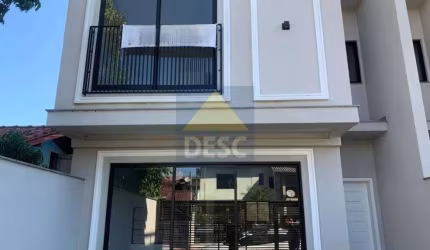 Sobrado triplex à venda na Rua 2070 em Balneário Camboriú