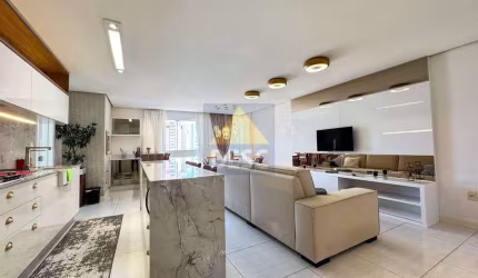Apartamento com dois quartos à venda no Edifício Esquina Di Roma em Balneário Camboriú