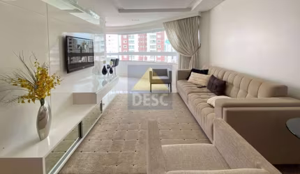 Apartamento para locação anual com 3 quartos no Ed. Porto Luna em Balneário Camboriú