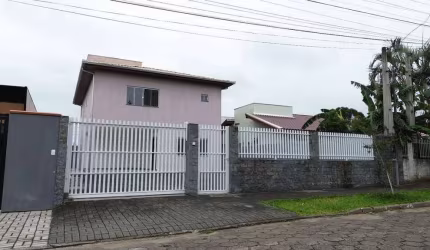 Casa em condomínio com 03 dormitórios à venda em Camboriú