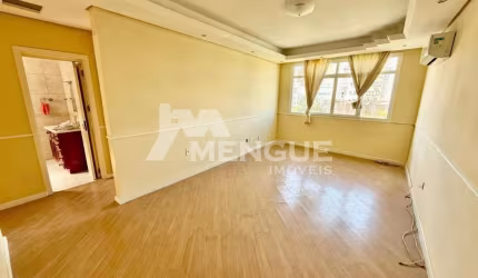 Apartamento com 2 quartos à venda na Avenida Assis Brasil, 2038, Cristo Redentor, Porto Alegre por R$ 220.000