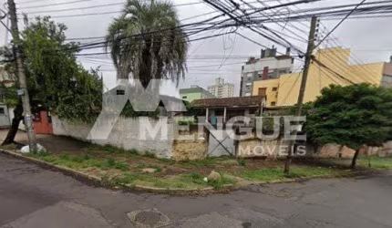 Terreno à venda na Rua Roque Calage, 355, Passo da Areia, Porto Alegre por R$ 954.000