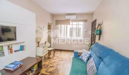 Apartamento com 2 quartos à venda na Rua Piauí, 444, Santa Maria Goretti, Porto Alegre por R$ 240.000