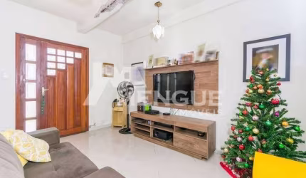 Casa com 4 quartos à venda na Avenida Maria Josefa da Fontoura, 556, Sarandi, Porto Alegre por R$ 756.000