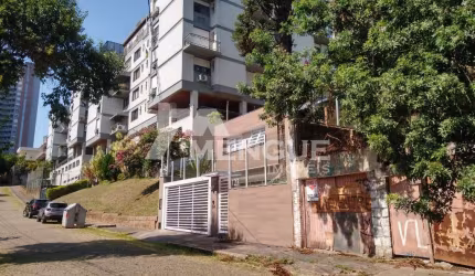 Terreno à venda na Rua Líbano, 111, Higienópolis, Porto Alegre por R$ 1.060.000