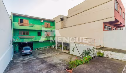Casa com 5 quartos à venda na Rua Limoeiro, 101, Cristo Redentor, Porto Alegre por R$ 740.000