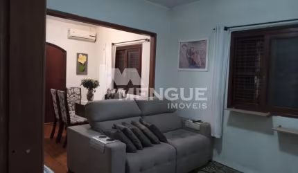 Casa com 2 quartos à venda na Beco Antônio Severino, 131, Sarandi, Porto Alegre por R$ 405.000