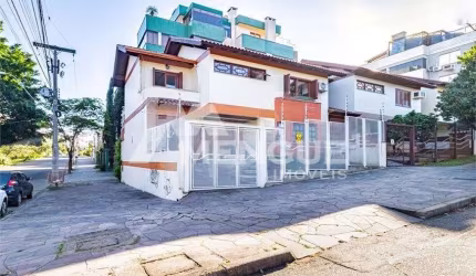 Casa com 3 quartos à venda na Rua Jornal O Povo, 42, Jardim Planalto, Porto Alegre por R$ 790.000