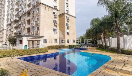 Apartamento com 3 quartos à venda na Avenida Assis Brasil, 4908, São Sebastião, Porto Alegre por R$ 399.000