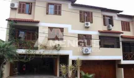 Casa com 3 quartos à venda na Avenida Pereira Pinto, 232, Jardim São Pedro, Porto Alegre por R$ 645.000