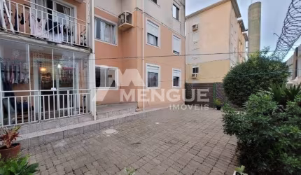 Apartamento com 3 quartos à venda na Avenida José Aloísio Filho, 411, Humaitá, Porto Alegre por R$ 320.000