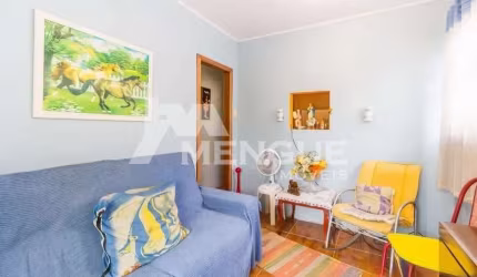 Casa com 3 quartos à venda na Rua Marechal Simeão, 42, Passo da Areia, Porto Alegre por R$ 520.000