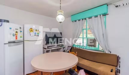 Casa com 2 quartos à venda na Rua Guadalajara, 885, Jardim Itu Sabará, Porto Alegre por R$ 399.000