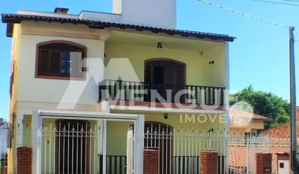 Casa com 3 quartos à venda na Travessa Professor Emeterio Garcia Fernandez, 192, Cristo Redentor, Porto Alegre por R$ 1.150.000