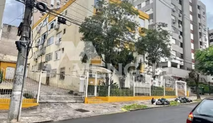 Apartamento com 2 quartos à venda na Rua Cipó, 861, Passo da Areia, Porto Alegre por R$ 199.000