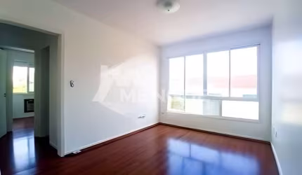 Apartamento com 2 quartos à venda na Rua Padre Hildebrando, 258, Santa Maria Goretti, Porto Alegre por R$ 350.000