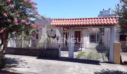 Casa com 3 quartos à venda na Rua Abílio Miller, 194, Jardim Itu Sabará, Porto Alegre por R$ 750.000