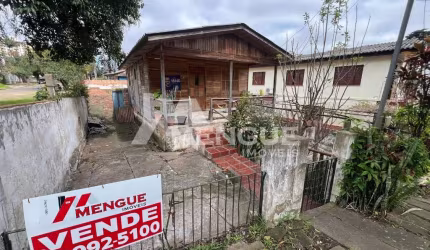 Terreno à venda na Rua Monte Flor, 161, Jardim Floresta, Porto Alegre por R$ 420.000