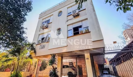 Apartamento com 3 quartos à venda na Rua Gaston Englert, 105, Vila Ipiranga, Porto Alegre por R$ 477.000