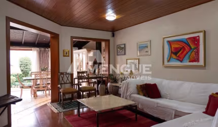 Casa com 3 quartos à venda na Rua Ivan Iglesias, 208, Jardim Itu Sabará, Porto Alegre por R$ 780.000