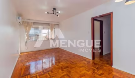 Apartamento com 3 quartos à venda na Rua São Nicolau, 877, Santa Maria Goretti, Porto Alegre por R$ 319.000