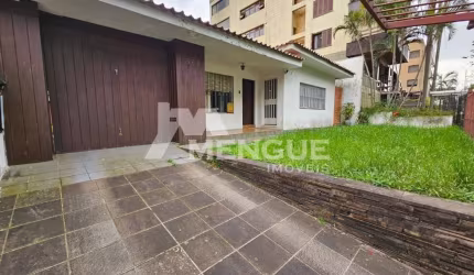 Casa com 4 quartos à venda na Avenida Quito, 362, Jardim Lindóia, Porto Alegre por R$ 800.000