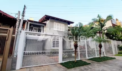 Casa com 4 quartos à venda na Rua Irmão Augusto, 100, Jardim Lindóia, Porto Alegre por R$ 1.800.000