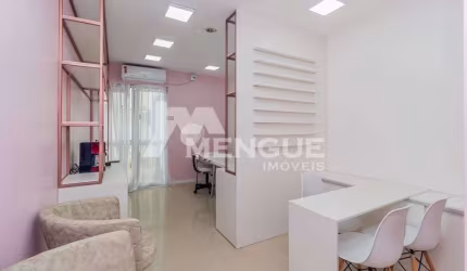Sala comercial com 1 sala à venda na Rua Cristóvão Pereira, 99, Passo da Areia, Porto Alegre por R$ 113.000