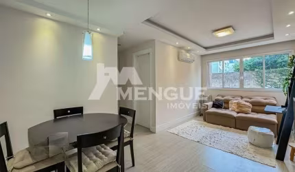 Apartamento com 2 quartos à venda na Rua Antônio Joaquim Mesquita, 570, Passo da Areia, Porto Alegre por R$ 470.000
