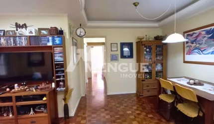 Apartamento com 3 quartos à venda na Rua Jaime Telles, 133, Petrópolis, Porto Alegre por R$ 630.000