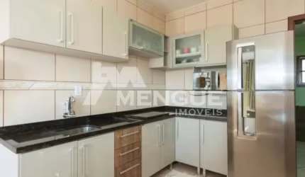 Casa com 3 quartos à venda na Rua Doutor Osvaldo Degrazia, 320, Parque Santa Fé, Porto Alegre por R$ 499.000