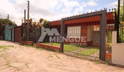 Casa com 3 quartos à venda na Avenida Nilo Ruschel, 363, Morro Santana, Porto Alegre por R$ 590.000
