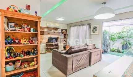 Casa em condomínio fechado com 3 quartos à venda na Avenida Willy Eugênio Fleck, 1500, Ecoville, Porto Alegre por R$ 849.000