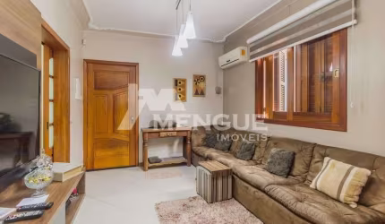 Casa com 3 quartos à venda na Rua Engenheiro Frederico Dahne, 625, Sarandi, Porto Alegre por R$ 680.000