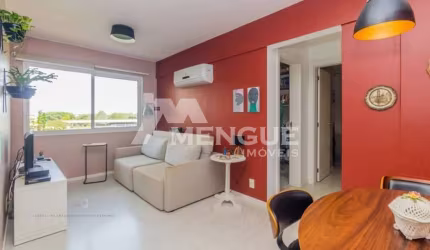 Apartamento com 2 quartos à venda na Rua Irmão Félix Roberto, 100, Humaitá, Porto Alegre por R$ 265.000